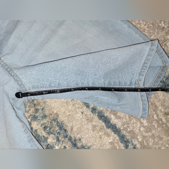 Old Navy Stretch Bermuda Shorts Set of 2 || GUC - Picture 9 of 16